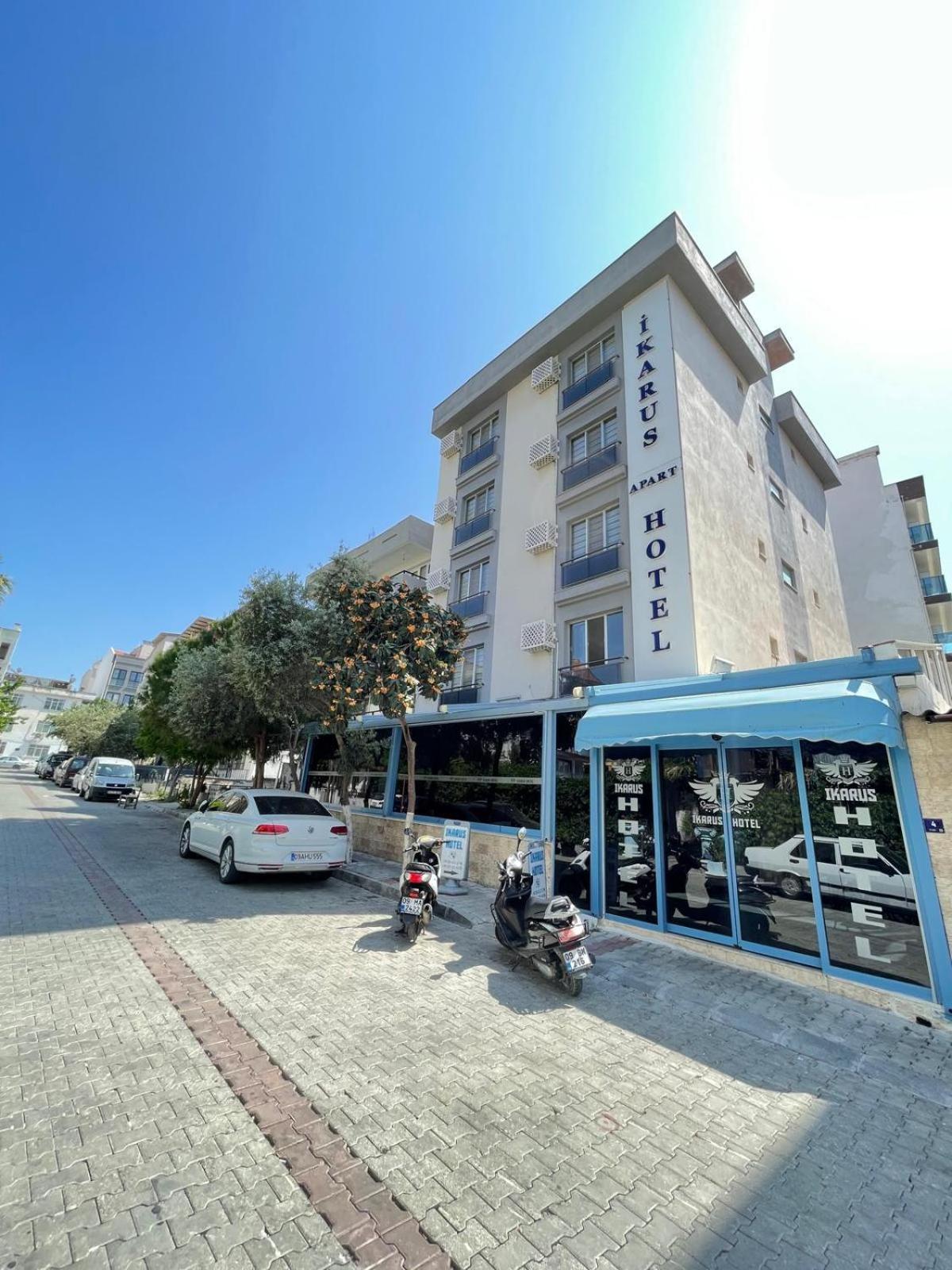 Ikarus Hotel Кушадасъ Екстериор снимка